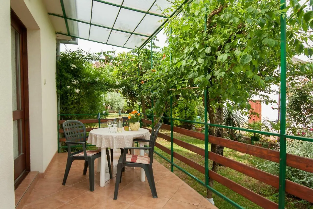 Apartment Nadia Porec